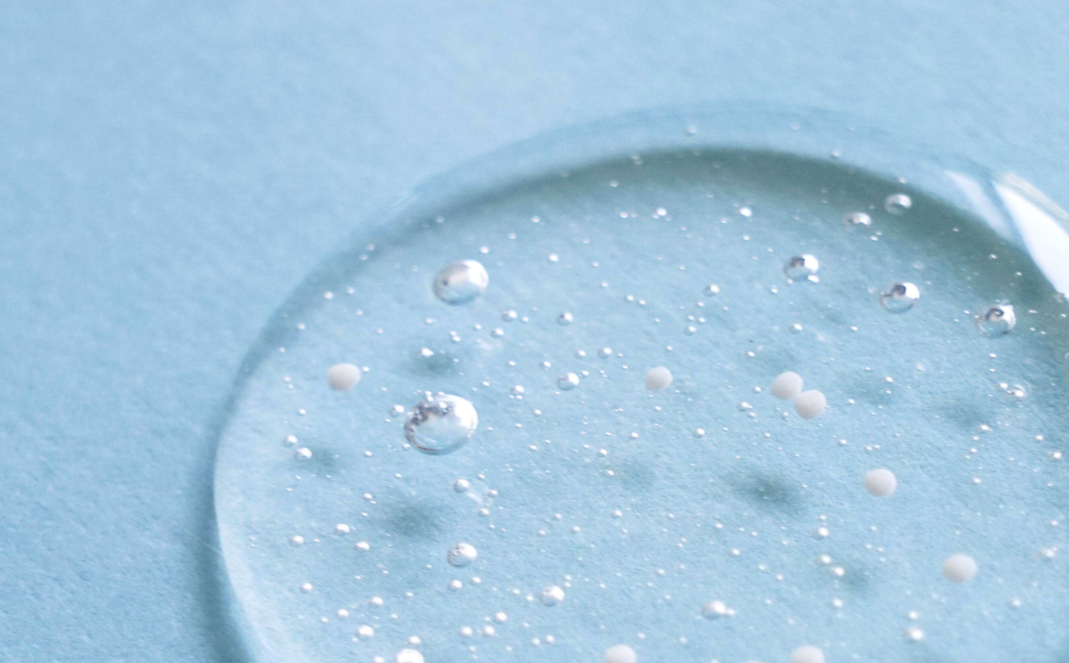 What Are Those White Beads? On Oxidation, Encapsulation and Vitamin E